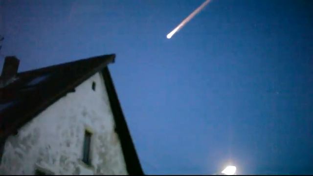 Komet über Deutschland am 24.12.2011 Комета или НЛО??? смотреть онлайн