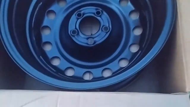 Распаковка — Штампованный диск Trebl 9640 смотреть онлайн