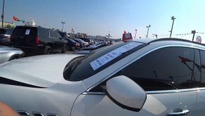 Аукцион битых машин в Дубаи. Автомобили привезенные со всего мира.