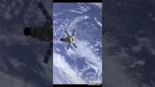 С днем космонавтики!!! смотреть онлайн