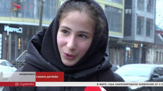 На пересечении проспекта Коста и улицы Ларионова работает вызывной светофор