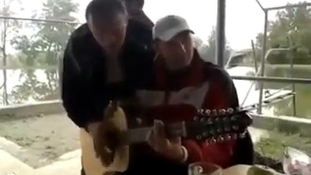 ЧЕЧЕНЦЫ ПОЮТ