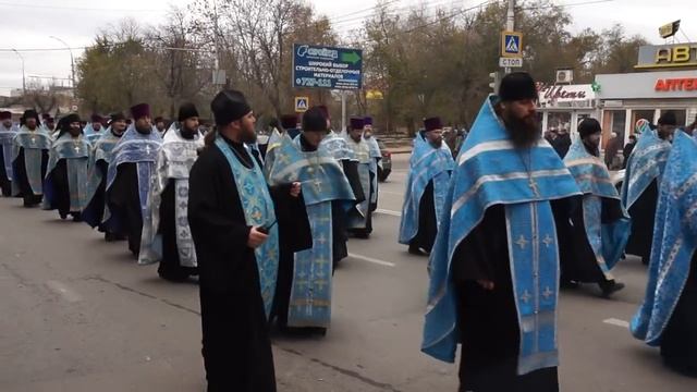 Крестный ход в честь Казанской иконы Божией Матери в Саратове смотреть онлайн