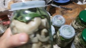 Засолить грузди в банке