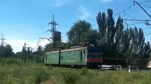 Поезд ВЛ-85
