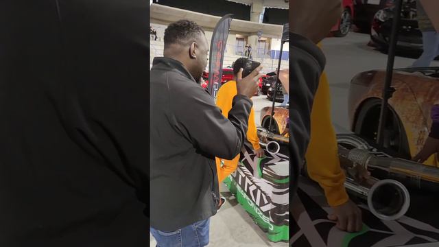 Автошоу в Калгари. вот какие машины любят канадцы. смотреть онлайн