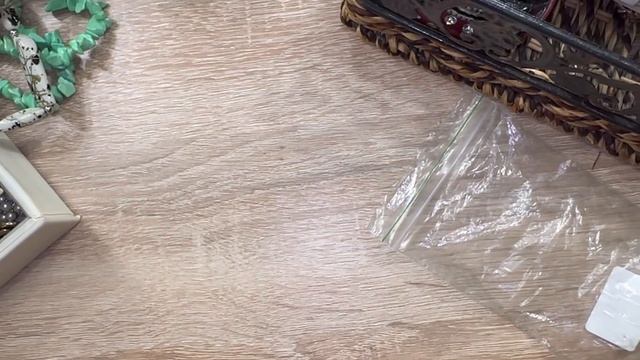 Разбор шкатулки/Раскладываю украшения/Часть 2