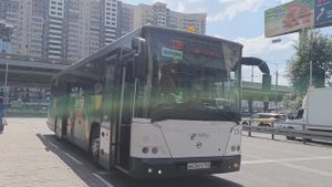 Автобус ЛиАЗ 5250 Лето в подмосковье на остановке Советская улица в г.Балашиха МО