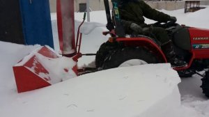 Чистка снега шнекоротором снег 1250
