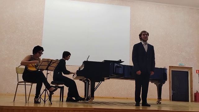 Русская народная песня "вдоль по улице метелица метёт..."