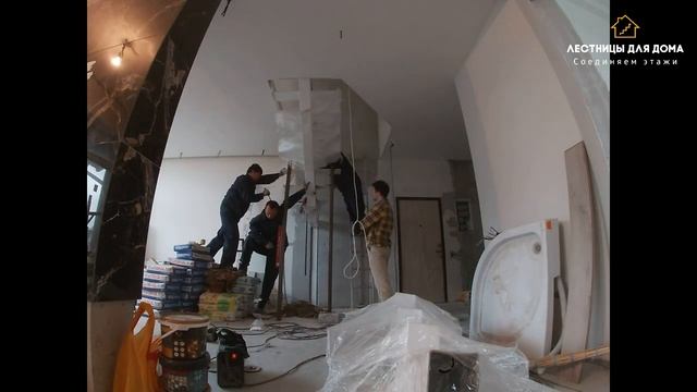 Изготовление лестницы на второй этаж. Монтаж ограждений для лестницы.