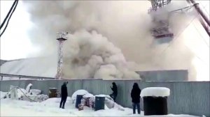 В Соликамске девять горняков заблокированы огнем в шахте