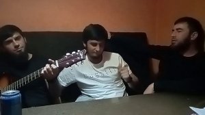 каримчик и друзья на стенках капельки дождя!!!@muzyka_plus @furmanovguitar @bardrossii @kanalmult