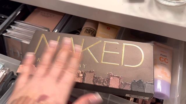 VLOG: РАСПАКОВКА ПОКУПОК?️ УБОРКА КОСМЕТИКИ ? ГАЛЕРЕЯ ГЛАЗУНОВА ?️ НОВЫЕ ГУБЫ ? смотреть онлайн