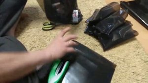 Как быстро и недорого сделать мешочки под саженцы винограда