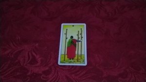 Тройка Жезлов: значение и сочетание с другими картами.