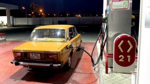 Почему в СССР бензин специально делали разноцветным? Сейчас специально так не делают