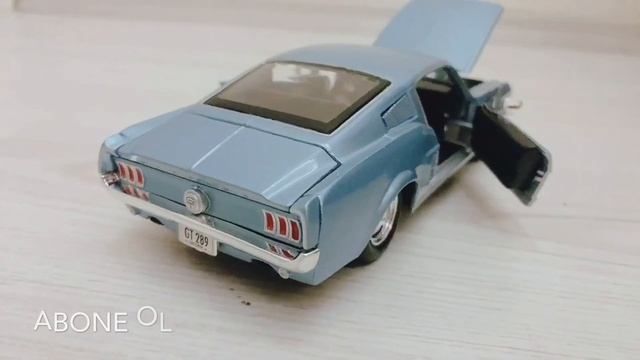 FORD MUSTANG GT 1967 1:24 ÖLÇEK MAİSTO OYUNCAK