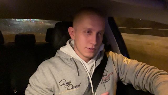 9000 чистыми. Стоит ли работать в такси? Хорошая смена 12 часов. Яндекс такси Новосибирск. ДИЭТакси