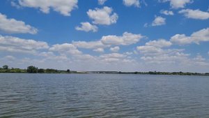 Куда впадает река Бейсуг?