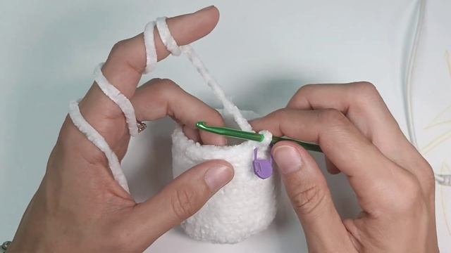 How to crochet Halloween ghost Free tutorial. amigurumi pattern. Easy and Fast for beginners too.