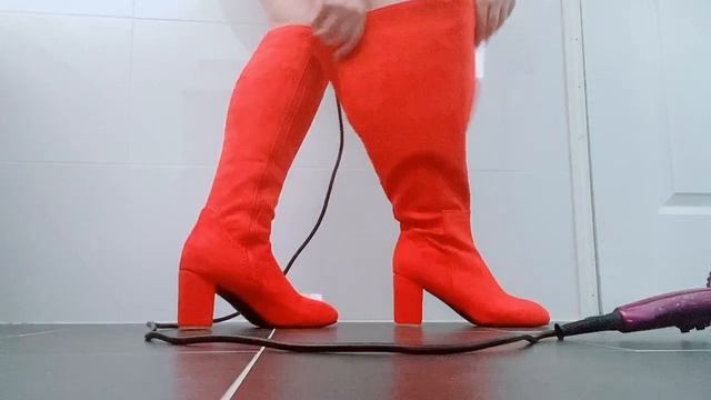 How to Make Your Boots FIT! (For Wide Calves) смотреть онлайн