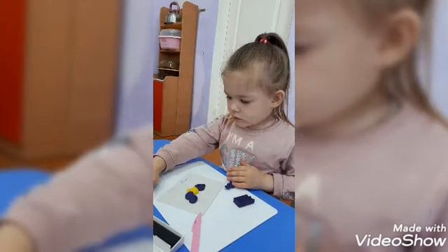 Лепка в 1 младшей группе "Красивые цветы". смотреть онлайн