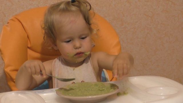 Ужин Эмилии 1 год 3 месяца смотреть онлайн