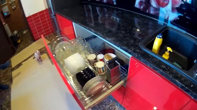 Кухня Вишенка . Скинали . Фасад Мдф покраска глянец . Столешница камень . Фурнитура BLUM смотреть онлайн