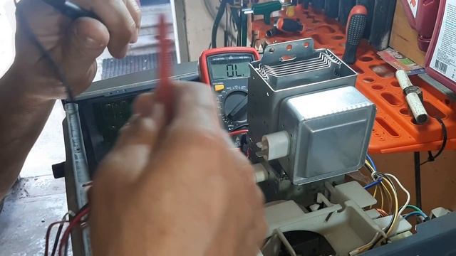 СВЧ пробиты проходные конденсаторы магнетрона. смотреть онлайн