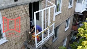 Балкон. Остекление в пол.