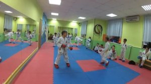 Жесткие спарринги _ Вертушка и радость тренера.mp4