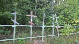 ЧТО ДЕЛАТЬ С ДЕРЕВЯННЫМ КРЕСТОМ после установки памятника? Куда его девать?