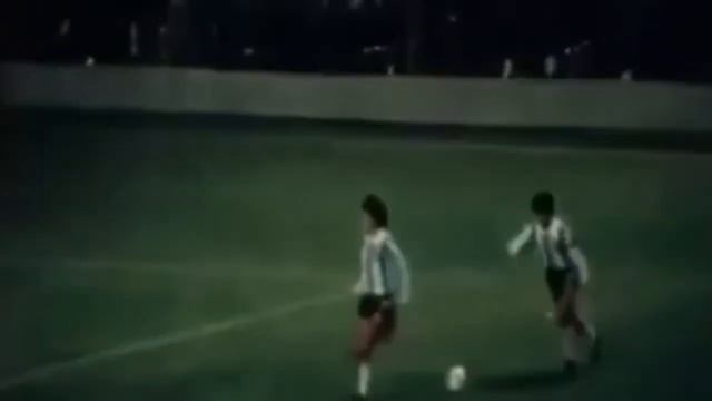 Argentina 3 - Uruguay 0 (1978). Goles de Luque, Ardiles y Beto Alonso en colores.