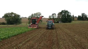 Народный ансамбль ЯрЫцА - "Всех Вас с праздником", музыка Шамиля Тайрова