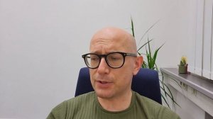 ? Паниковский пил наравне со всеми, но о боге не высказывался. Он не хотел впутываться в это дело.