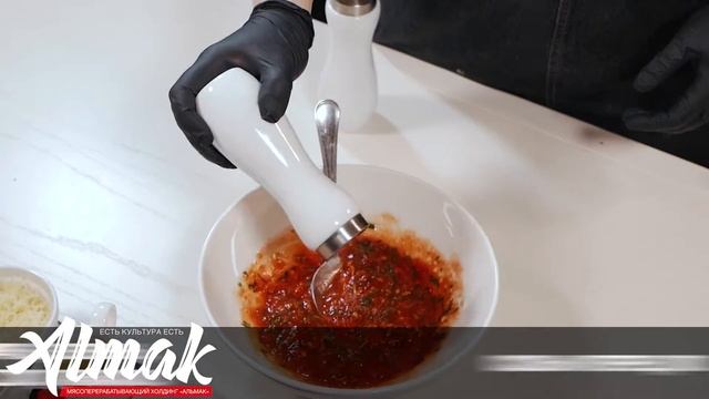 Тост с сосисками, яйцом пашот и соусом смотреть онлайн