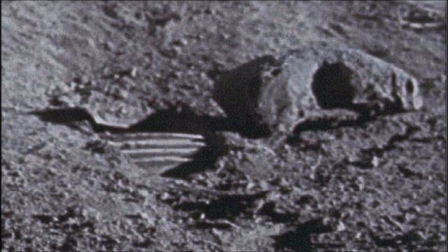 Уфолог нашел на Луне череп пришельца. смотреть онлайн