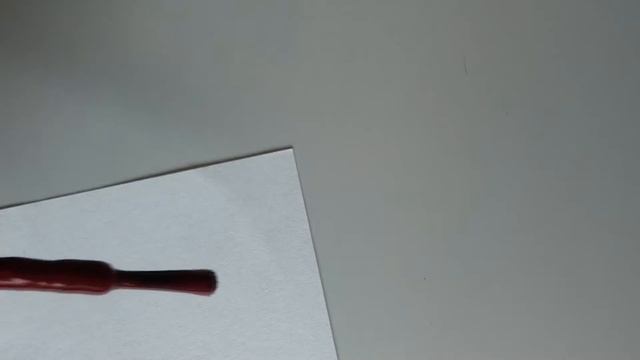 Матовый маникюр с глянцевым рисунком