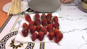 COOKING: КЛУБНИКА в шоколаде в СЛИВОЧНОМ МАСЛЕ , ЛАЙФХАК