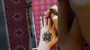 Как нарисовать мехенди.