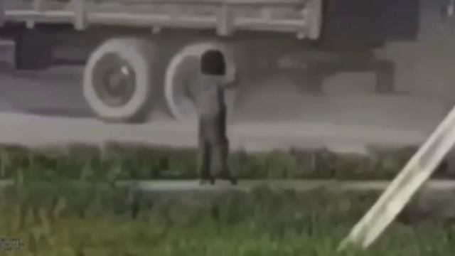 Маленький герой Лёха????