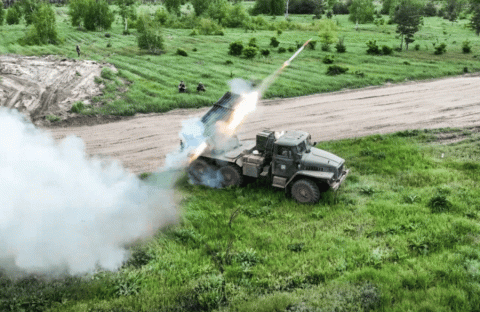 Российские артиллеристы наносят точные удары по позициям ВСУ