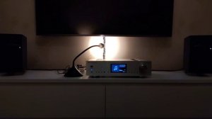 Cambridge Audio Azur 851N + JBL LSR 705p (5)