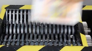 Эксперимент измельчение  Samsung Galaxy A8 и игрушки, удовлетворяющие дробилку