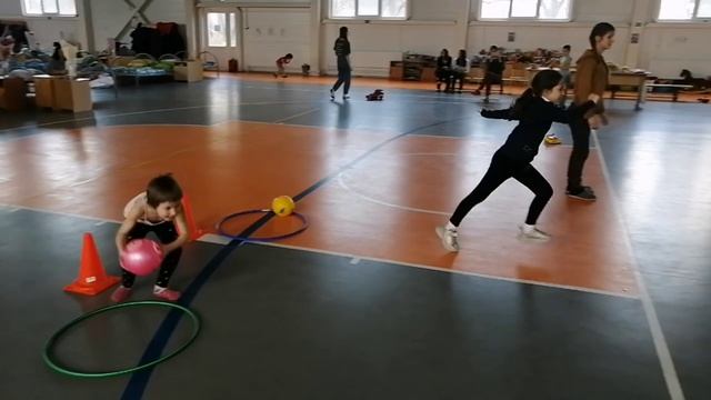 Мастер-класс и игровая программа для детей-беженцев из Донбасса 2022 г. смотреть онлайн