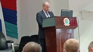 Ambassador Sergei Berdnikov delivers an address at the Ghana Armed Forces Command and Staff College