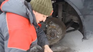 Audi A6 C6. Замена передних тормозных дисков по домашнему.