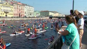Фестиваль-карнавал "Фонтанка SUP" прошел в Санкт-Петербурге