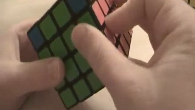 Восьмой этап сборки кубика рубика 4 на 4. Два угла смотреть онлайн